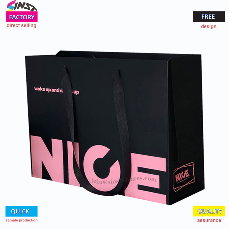 ​Sacchetti di carta per abbigliamento: imballaggi con un senso del design, che ridefiniscono l'esperienza di acquisto