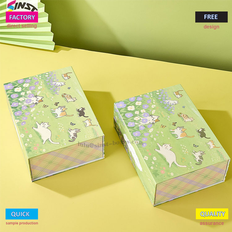 Confezione regalo con ciondolo in peluche simpatico gatto